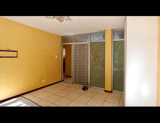 3 BEDROOM APARTMENT FOR SALE IN SUNNYSIDE